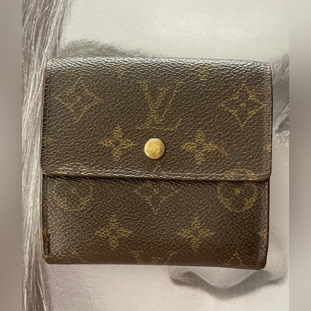 Louis Vuitton bifold canvas wallet SP1000 !!